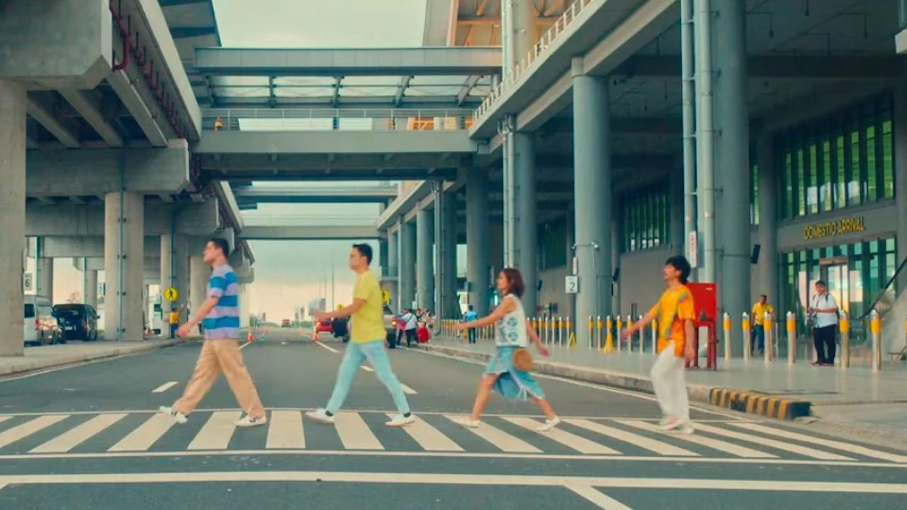 Phim ConMom - ConMom (2025)