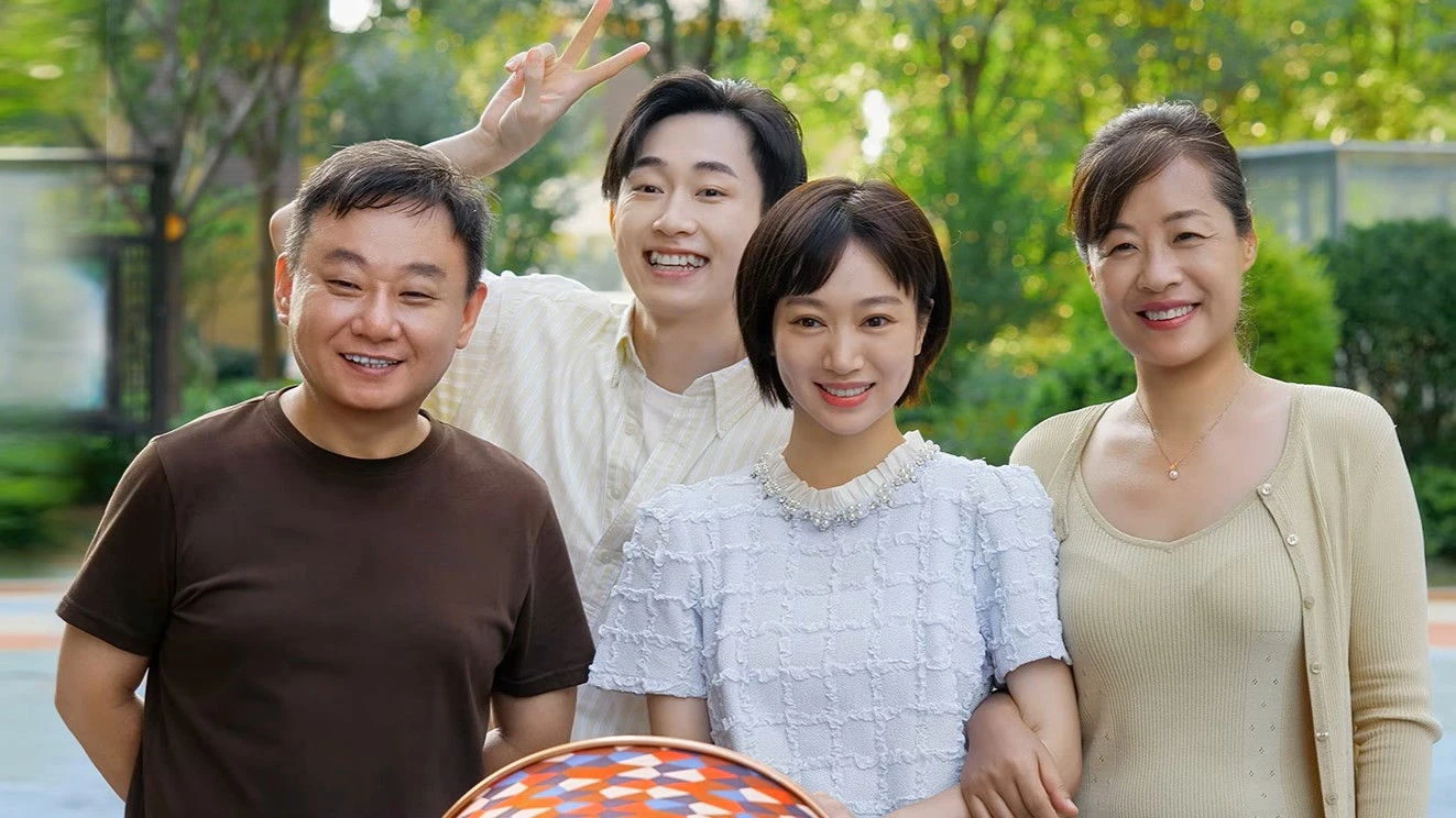Phim Gia Đình Đáng Yêu - The Adorable Family (2026)