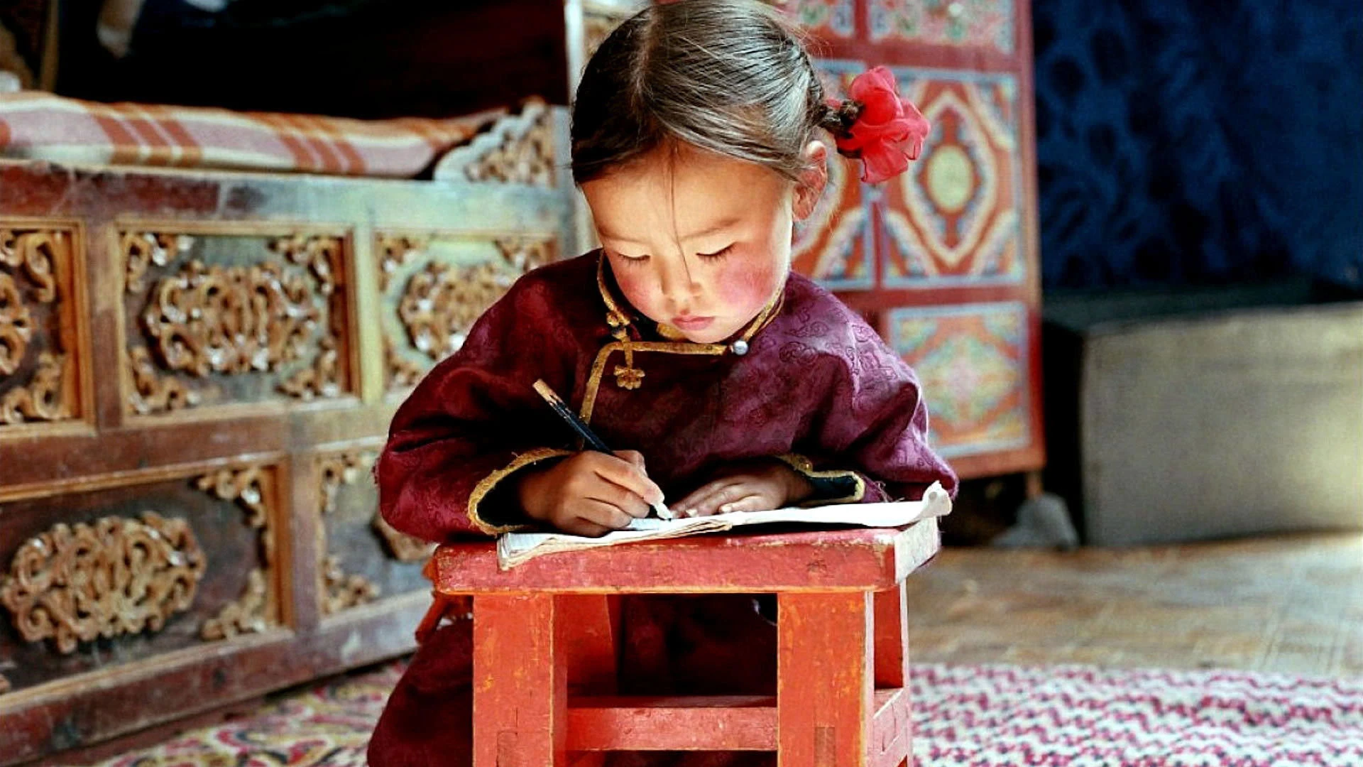 Phim Hang Của Chú Chó Vàng - The Cave of the Yellow Dog (2005)