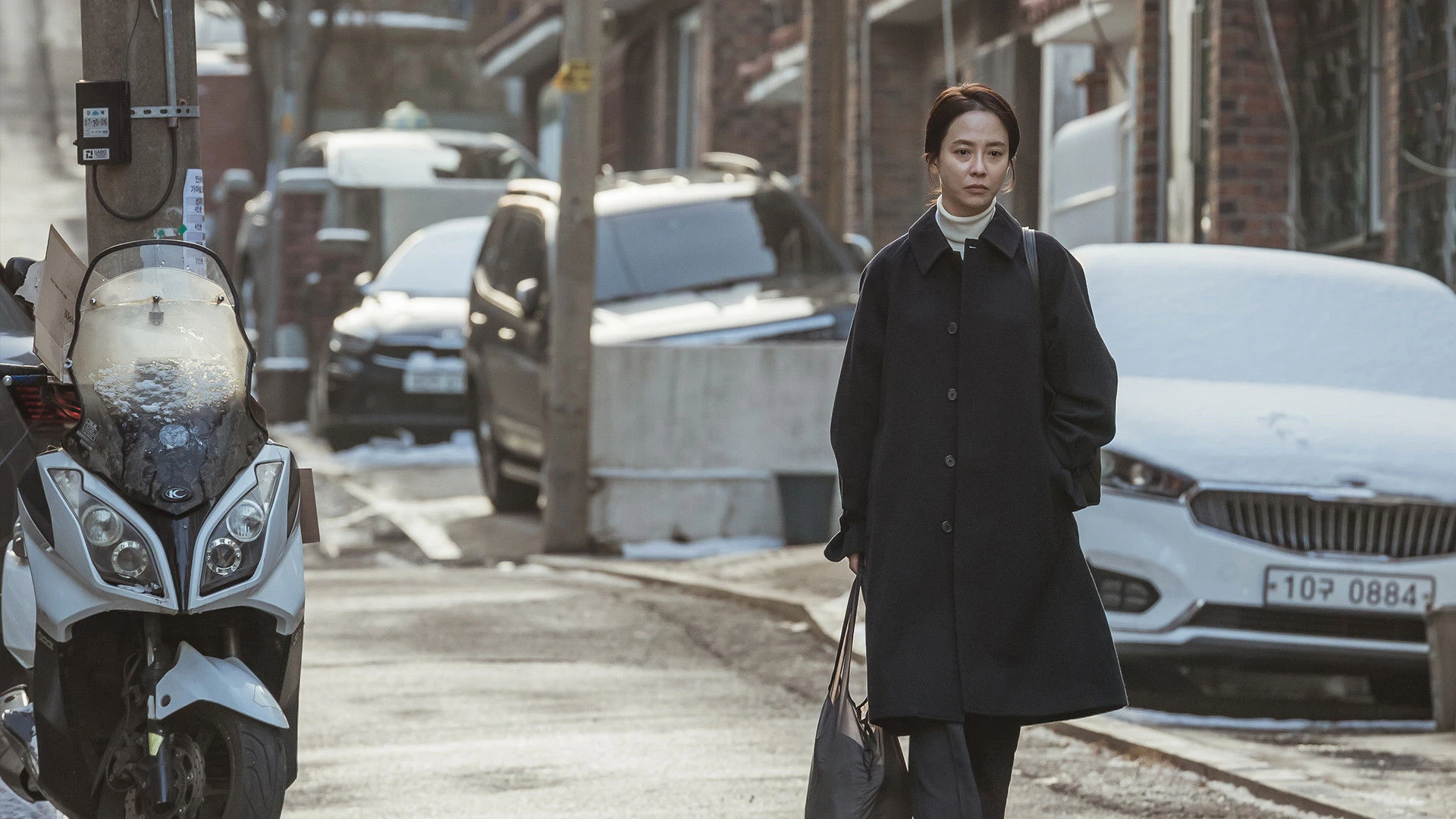 Phim Mái Nhà Sau Song Sắt - Home Behind Bars (2025)