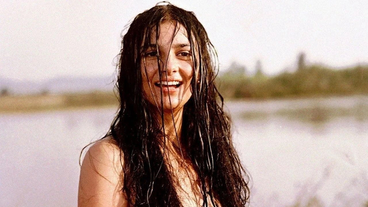 Phim Nữ hoàng Di Gan - The Gypsy Camp Vanishes Into the Blue (1976)