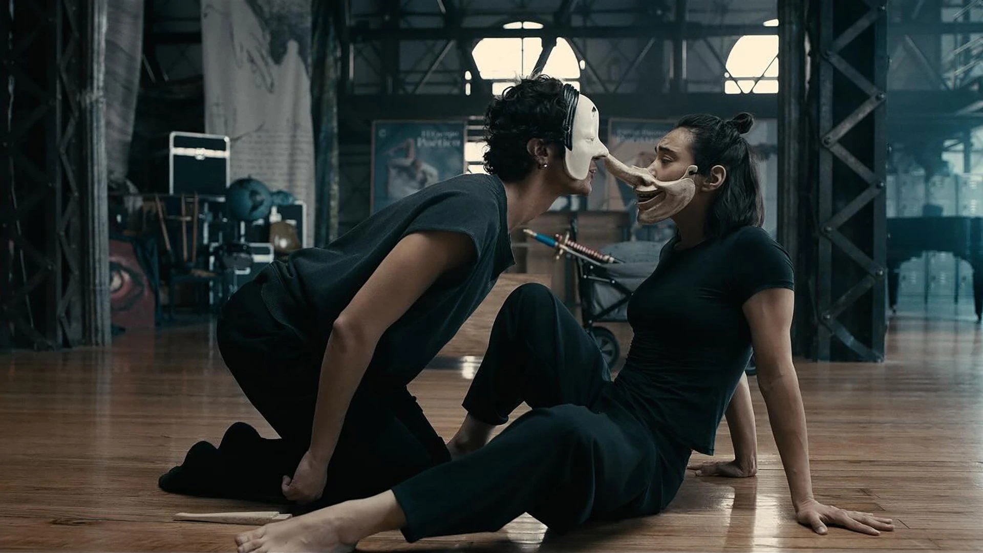 Phim Ranh Giới Điên Loạn (Las Locuras) - The Follies (2025)