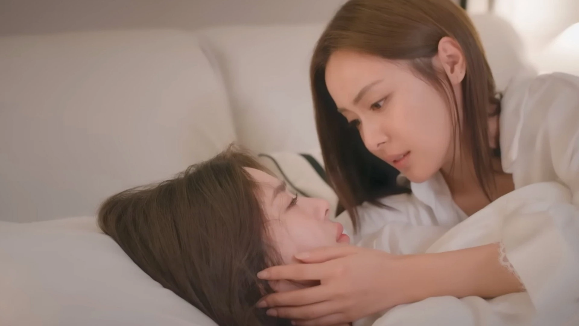 Tình Yêu Đủ Đầy