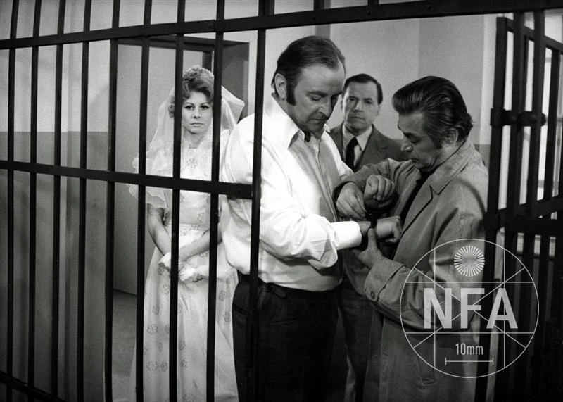 Phim Tuyết - Tři nevinní (1974)